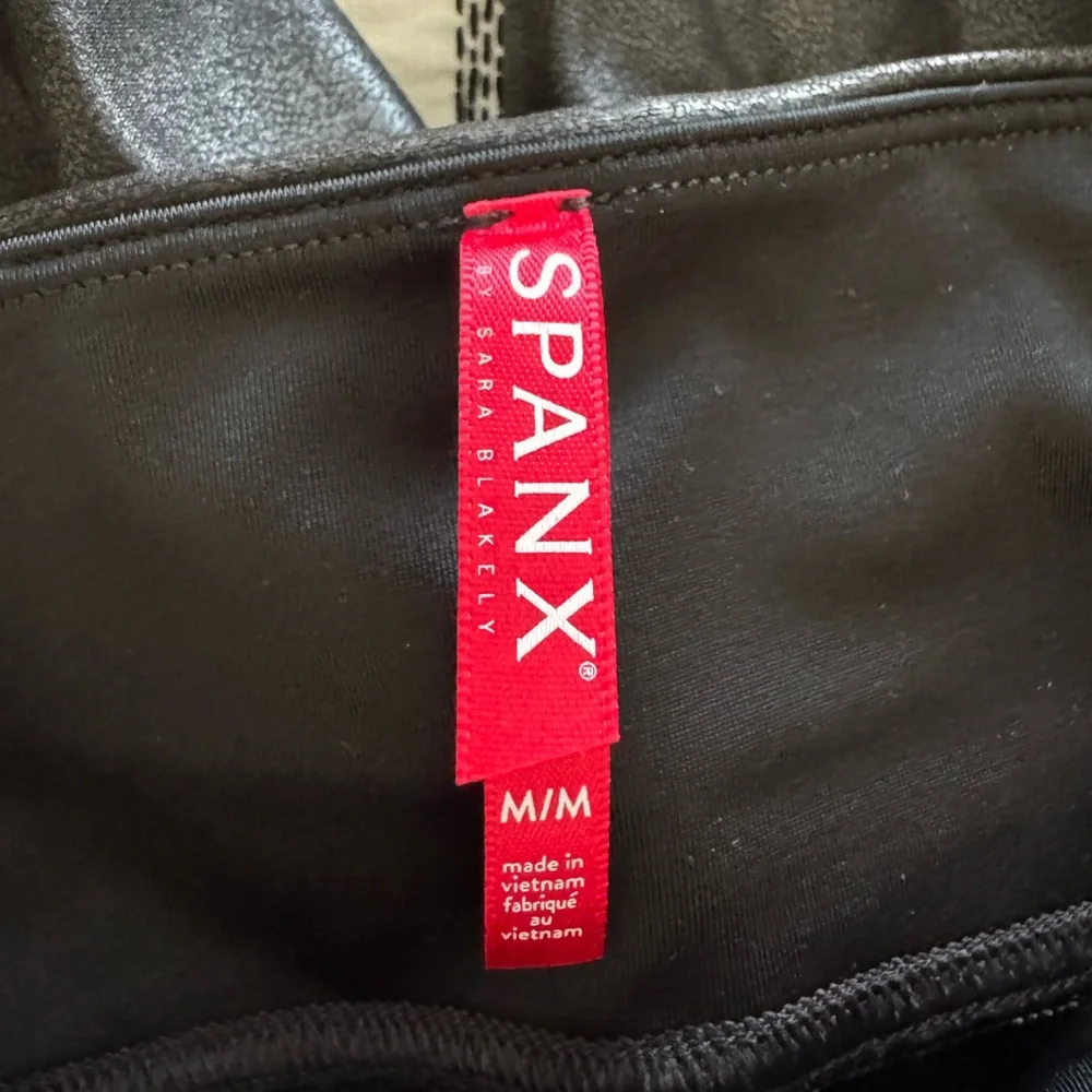 Spanx faux leather bike shorts - Picture 2 of 5